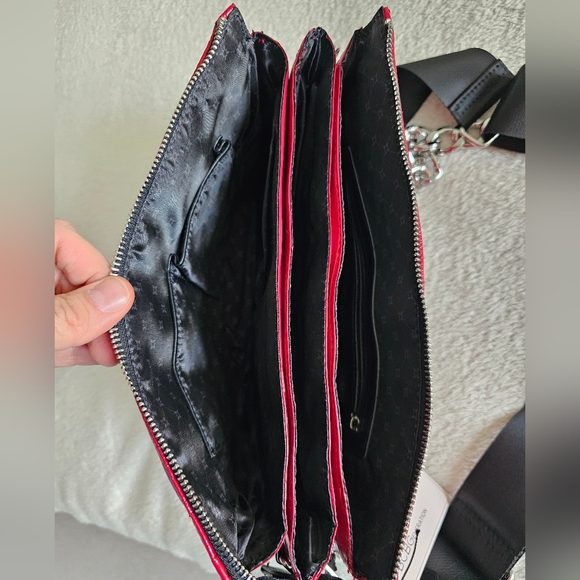 BCBG CROSSBODY - Picture 6 of 9